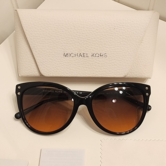 Michael Kors Jan Sunglasses